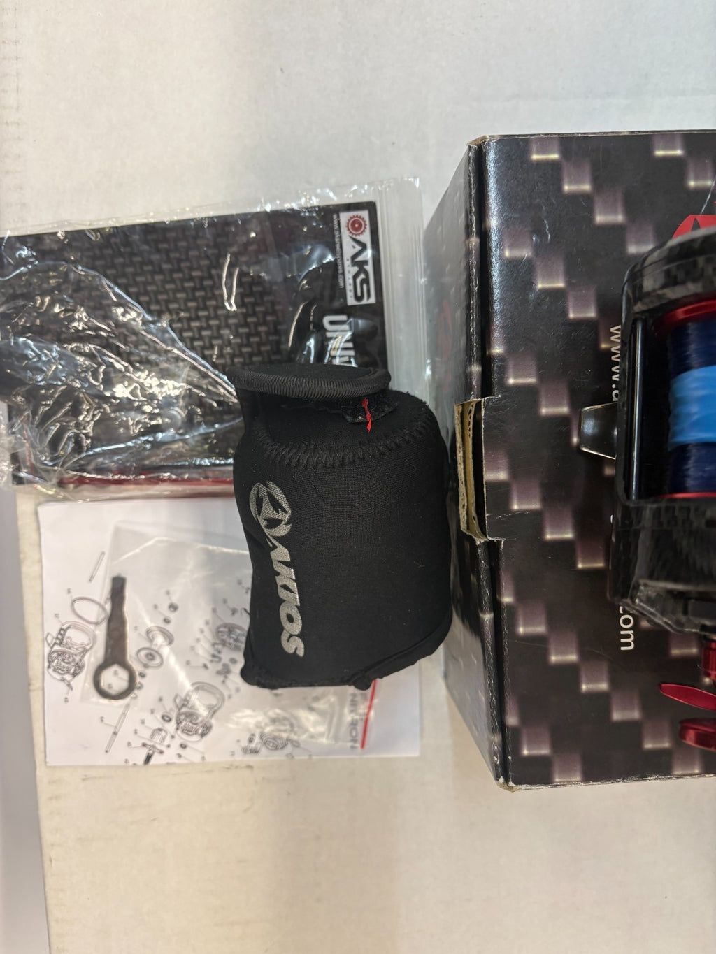 AKIOS NITRON F-15 SEA Fishing Multiplier Reel Red Great Quick Delivery