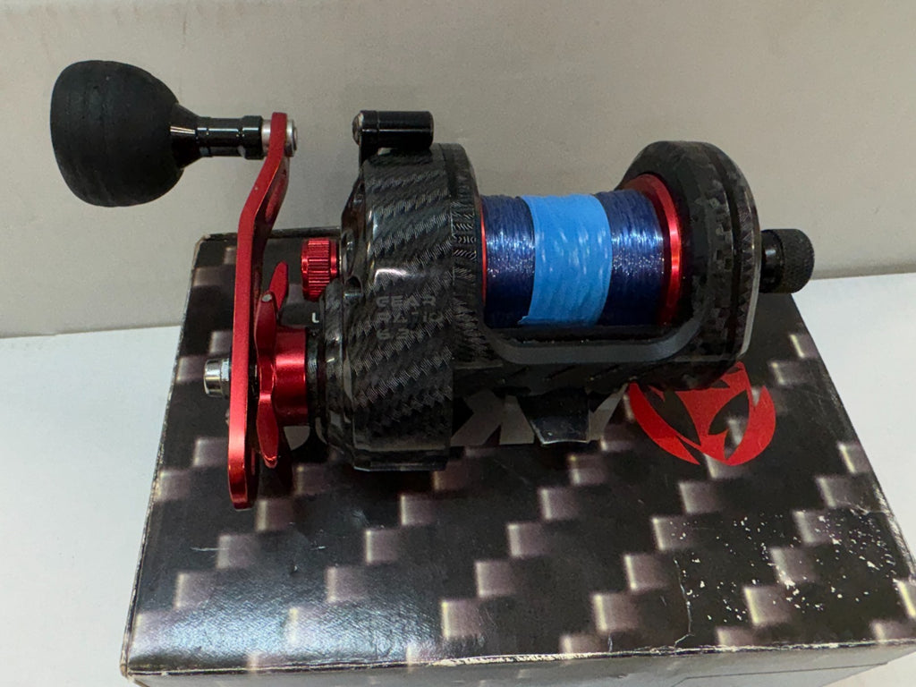 AKIOS NITRON F-15 SEA Fishing Multiplier Reel Red Great Quick Delivery