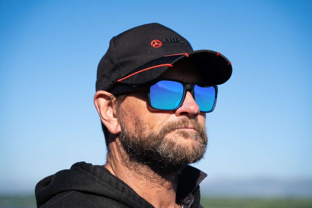 AKIOS Polarised Fishing Sunglasses - Ion Blue Fishing Quick Delivery