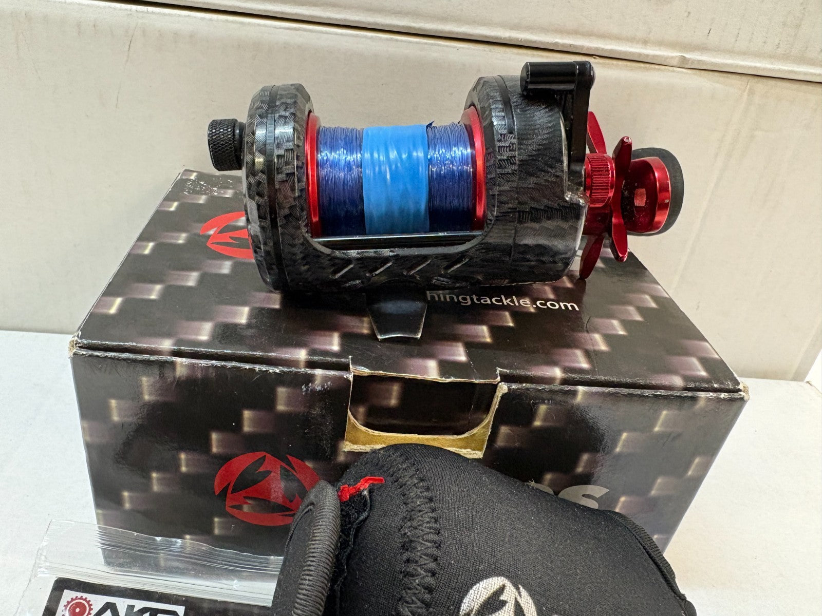 AKIOS NITRON F-15 SEA Fishing Multiplier Reel Red Great Quick Delivery