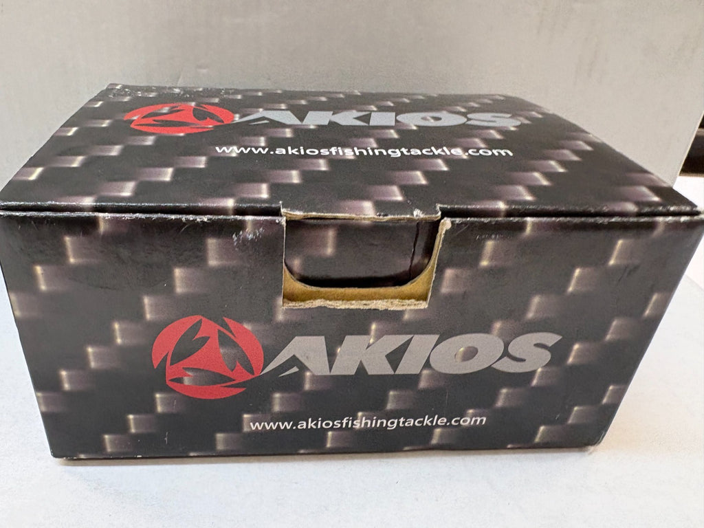 AKIOS NITRON F-15 SEA Fishing Multiplier Reel Red Great Quick Delivery
