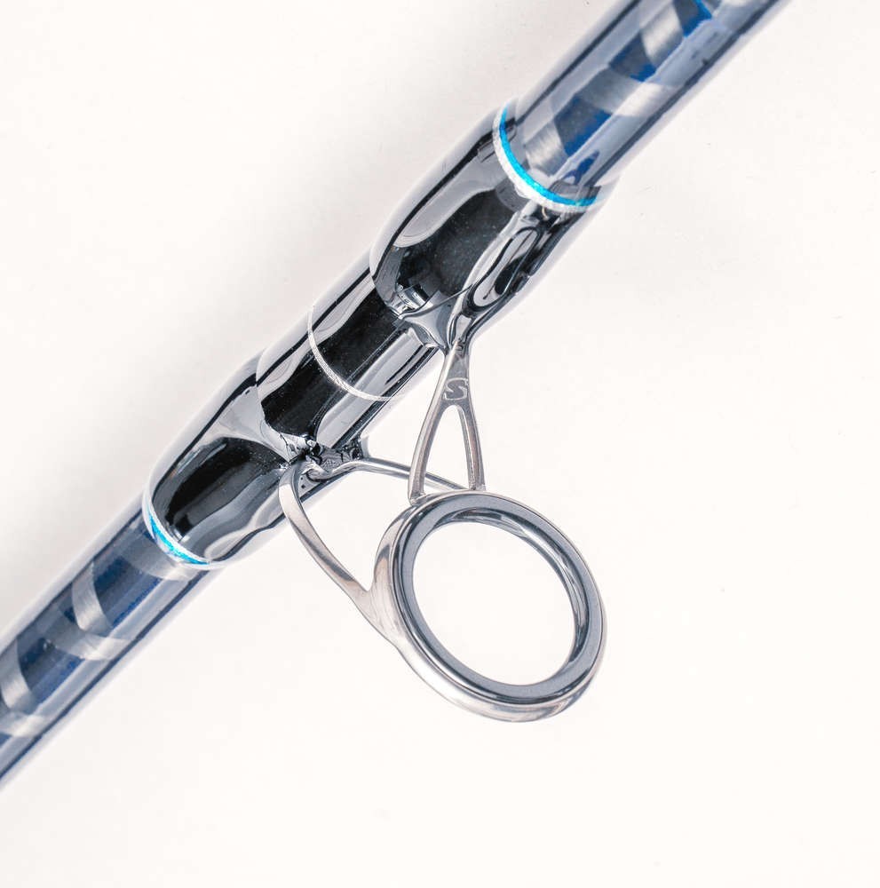 Akios IRON-STIK 3 Piece Lure and Bait 9ft 6" Sea Fishing Surf Rod Quick Delivery