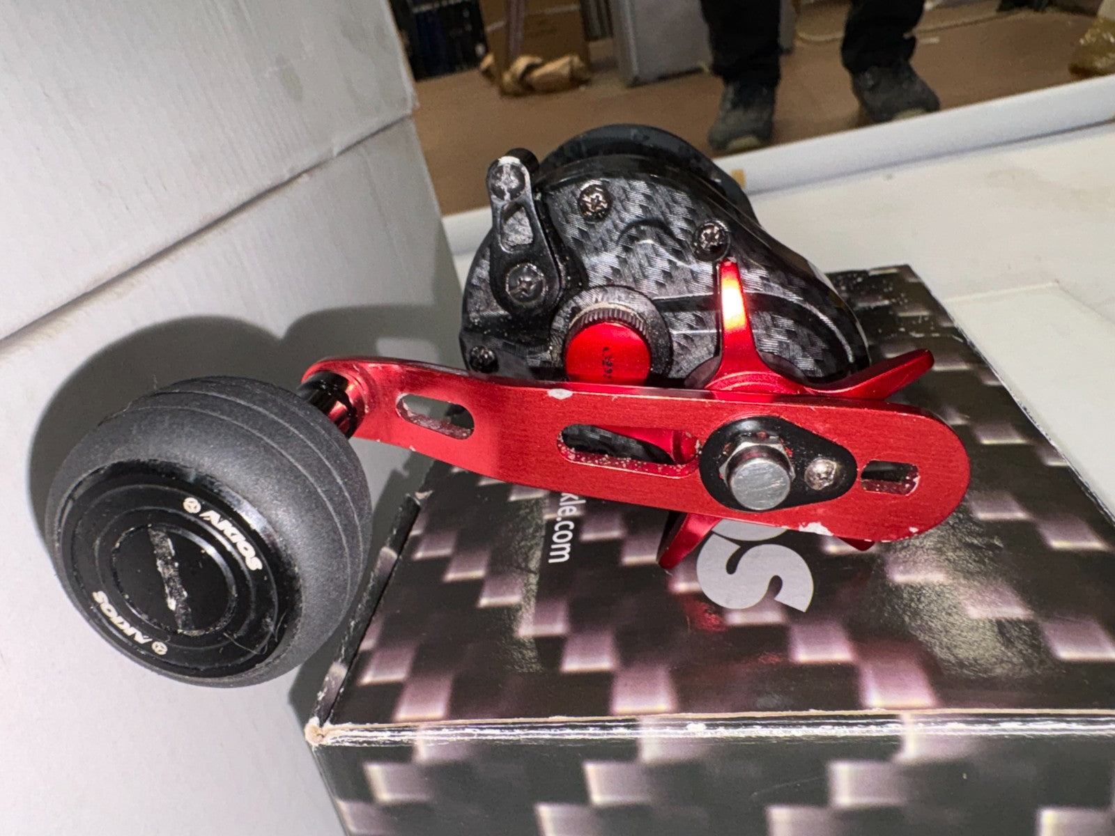 AKIOS NITRON F-15 SEA Fishing Multiplier Reel Red Great Quick Delivery