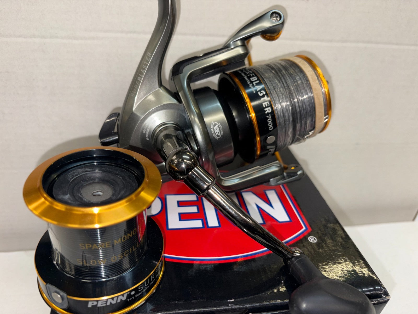 PENN SURFBLASTER 7000 SEA Fishing Surf Reel Mint Quick Delivery