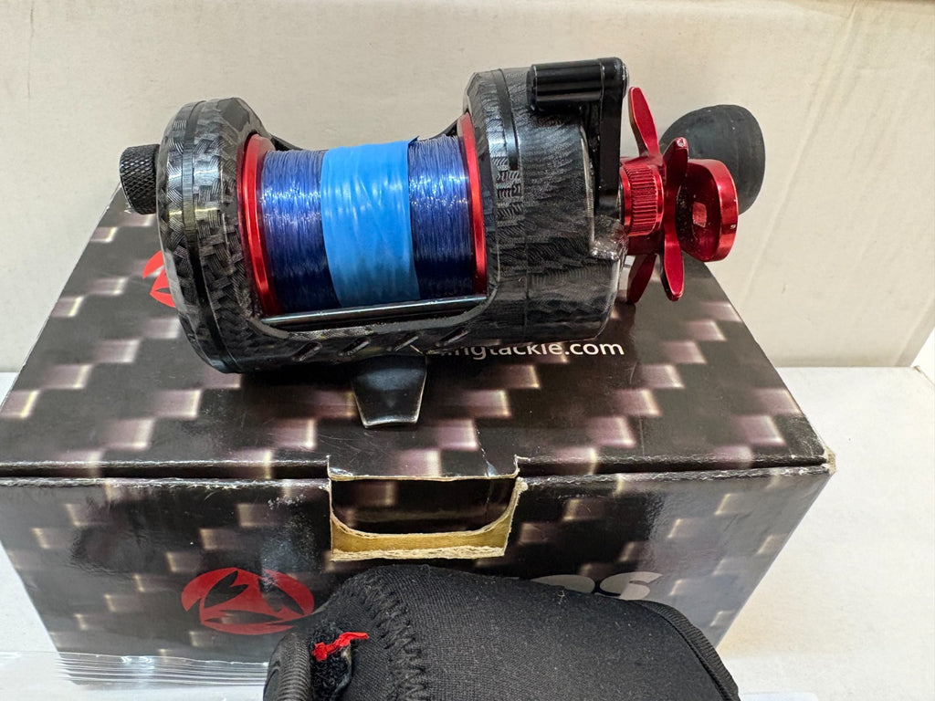 AKIOS NITRON F-15 SEA Fishing Multiplier Reel Red Great Quick Delivery