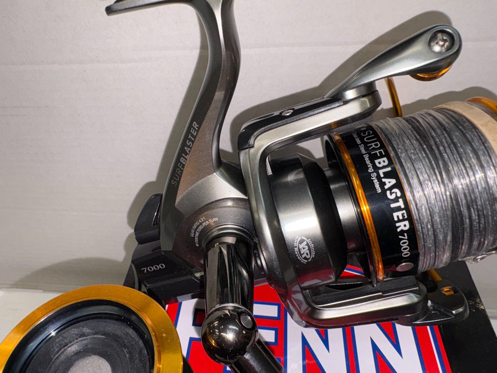PENN SURFBLASTER 7000 SEA Fishing Surf Reel Mint Quick Delivery
